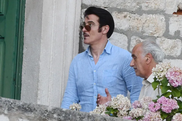 Goran Višnjić pokazao novi izgled u šetnji rodnim Šibenikom