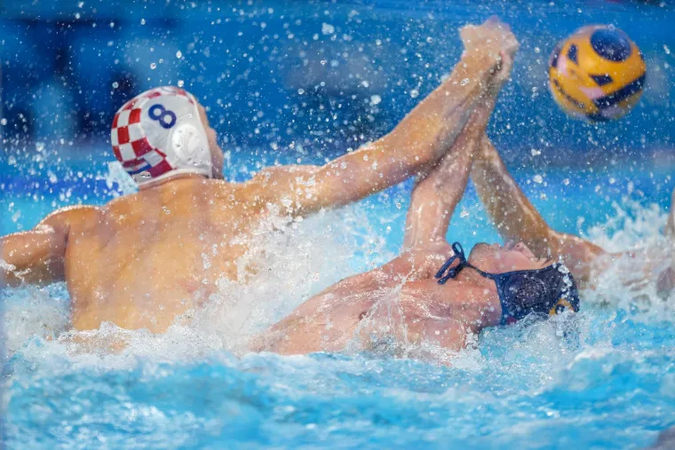 Hrvatska fenomenalnim nastupom razbila Crnu Goru na Olimpijskim Igrama