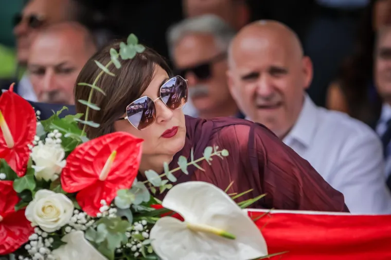 Sinjsku alku budno pratile bolje polovice naših političara: Sanja Musić Milanović je blistala