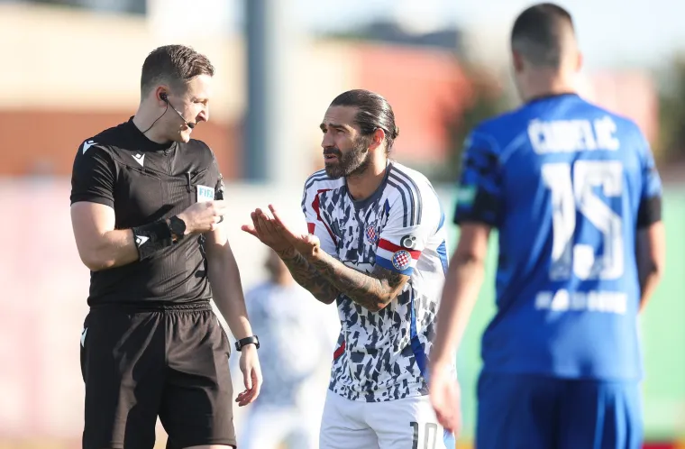 Malo je prigovarao sucu za neke odluke, ali to je "glava" Marko Livaja.