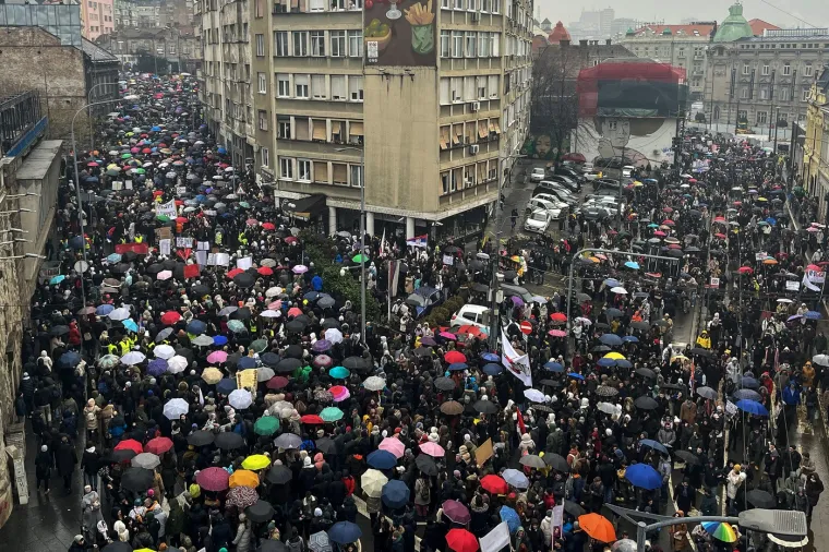 Vučićevi mediji: 'Propao generalni štrajk, sve radi', ali pogledajte kako stvarno izgleda Srbija
