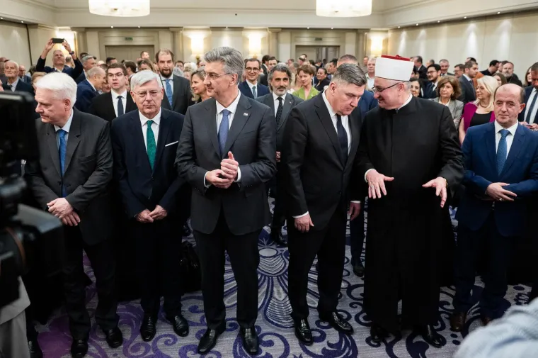 Pogledajte susret Milanovića i Plenkovića: Na&scaron;e kamere snimile neugodnjak u Sheratonu