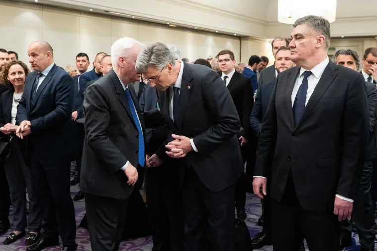 Pogledajte susret Milanovića i Plenkovića: Na&scaron;e kamere snimile neugodnjak u Sheratonu