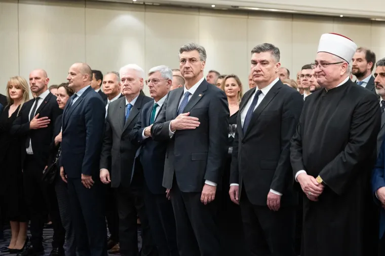 Pogledajte susret Milanovića i Plenkovića: Na&scaron;e kamere snimile neugodnjak u Sheratonu