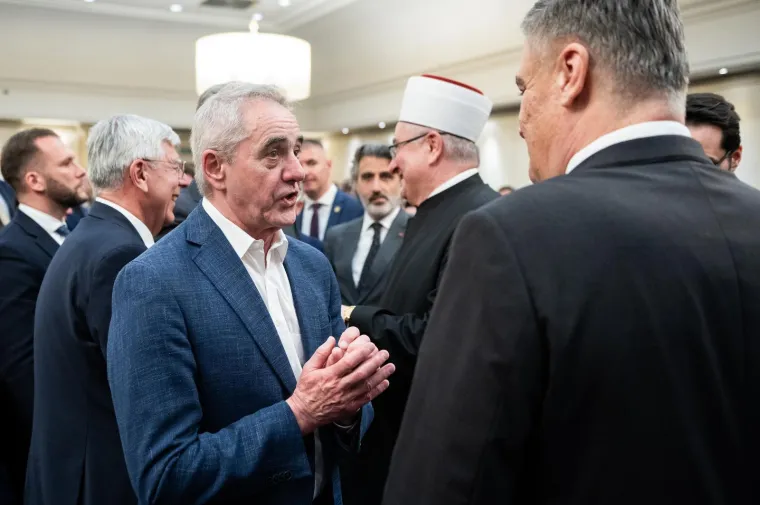 Pogledajte susret Milanovića i Plenkovića: Na&scaron;e kamere snimile neugodnjak u Sheratonu