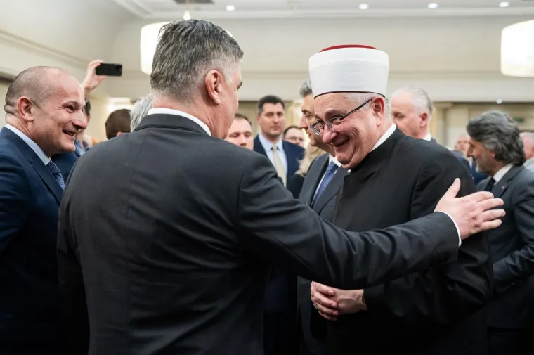 Pogledajte susret Milanovića i Plenkovića: Na&scaron;e kamere snimile neugodnjak u Sheratonu