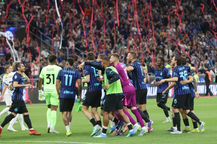 Inter je u utakmicu u&scaron;ao sa spoznajom da im je i bod dovoljan za titulu, nakon &scaron;to je drugoplasirani Napoli dan ranije odigrao nerije&scaron;eno s Comom. Unatoč tome, momčad trenera Cristiana Chivua od prve je minute krenula po pobjedu, dominirajući posjedom i pritiskajući obranu Parme.