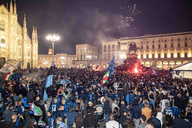 U sudačkoj nadoknadi prvog dijela, Piotr Zielinski fantastičnom je loptom prona&scaron;ao Marcusa Thurama, koji je ostao nečuvan i mirno poslao loptu u mrežu za vodstvo od 1-0.