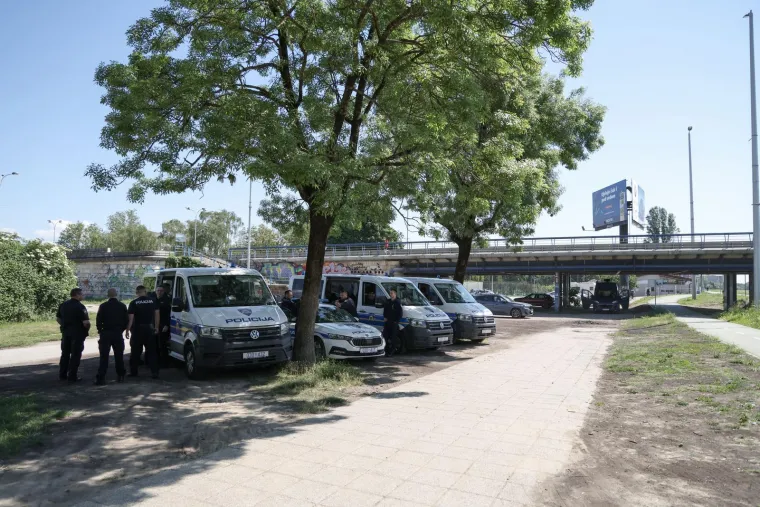 Jake snage na 'Hodu za život' i masa ljudi, a sve oči uprte su na drugo mjesto