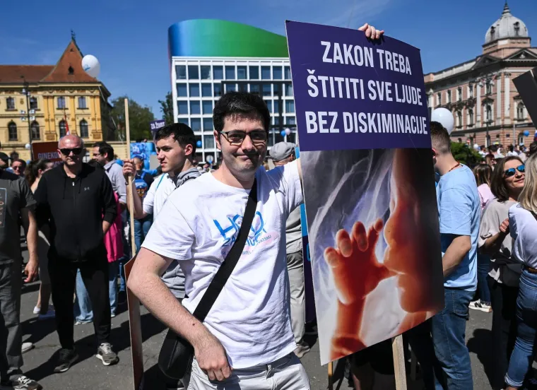 Jake snage na 'Hodu za život' i masa ljudi, a sve oči uprte su na drugo mjesto