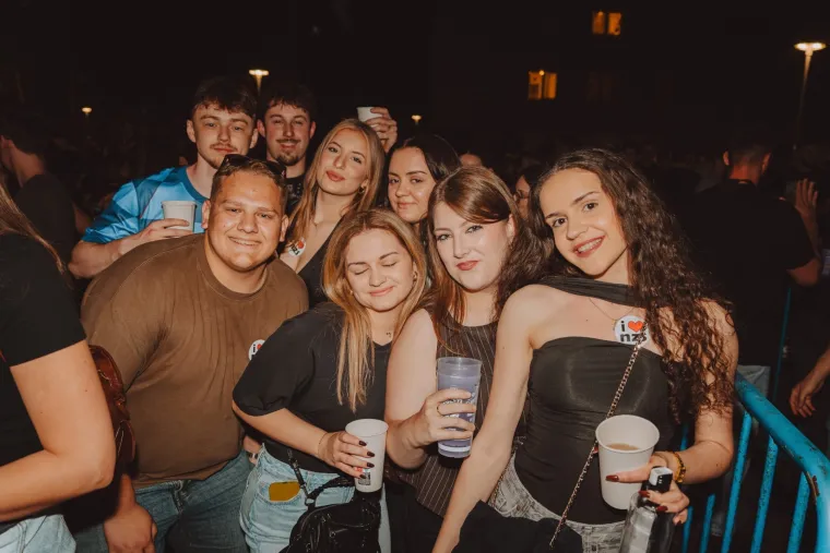 Nepregledno more studenata preplavilo je ovaj vikend 'Savu': Pogledajte nevjerojatne prizore euforije