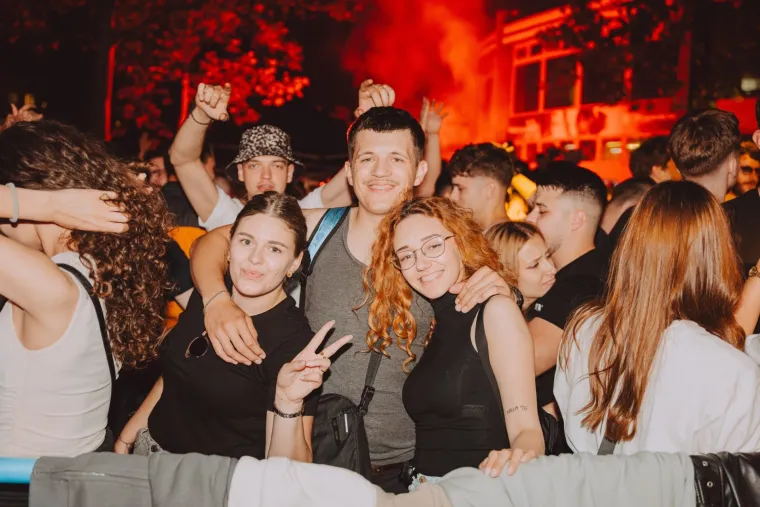 Nepregledno more studenata preplavilo je ovaj vikend 'Savu': Pogledajte nevjerojatne prizore euforije