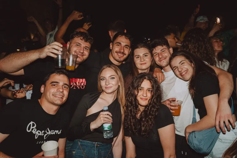 Nepregledno more studenata preplavilo je ovaj vikend 'Savu': Pogledajte nevjerojatne prizore euforije