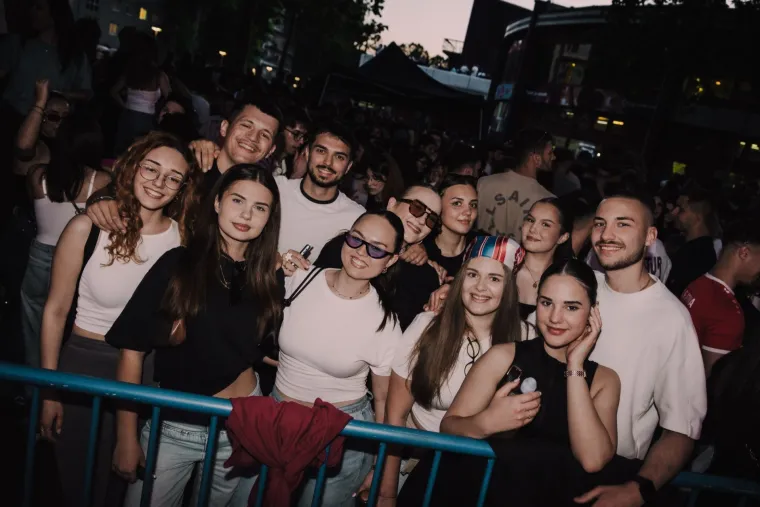 Nepregledno more studenata preplavilo je ovaj vikend 'Savu': Pogledajte nevjerojatne prizore euforije