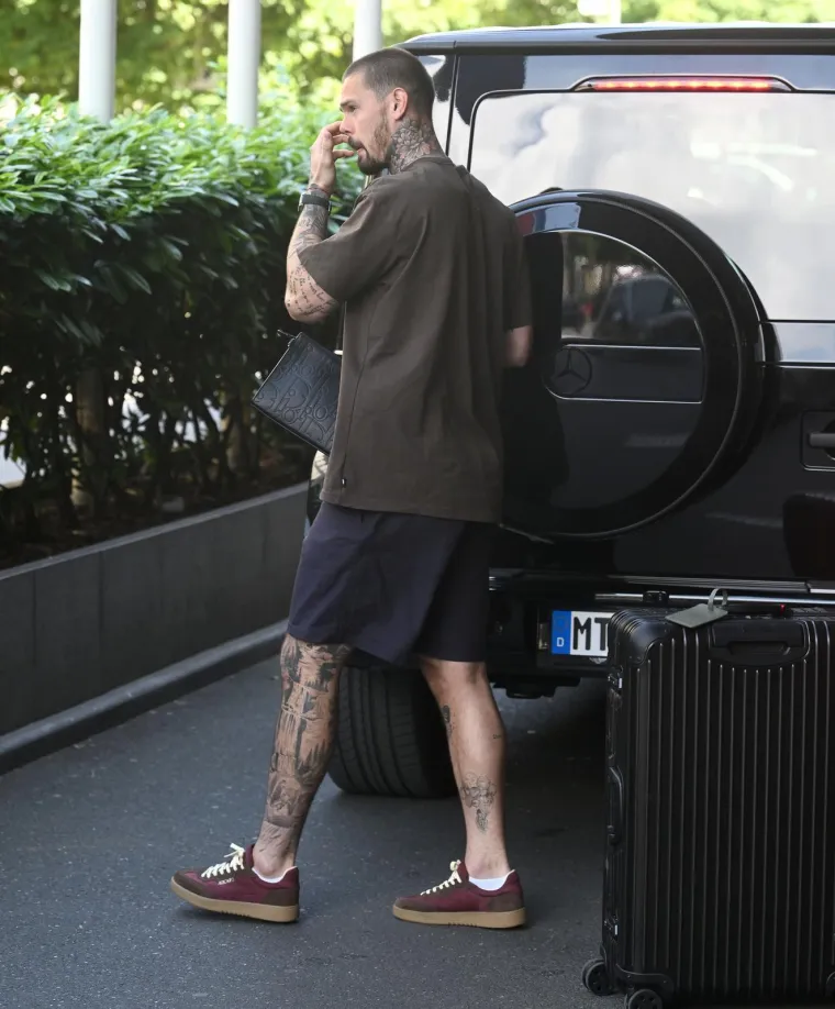 Pogledajte pilu u kojoj je Vatreni stigao na okupljanje! Pažnju privukao i autobus reprezentacije
