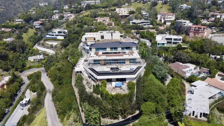 Megacarstvo vrijedno preko 100 milijuna dolara: Pogledajte &scaron;to gradi slavni ko&scaron;arka&scaron;