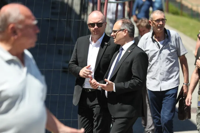 Posljednji ispraćaj Julienne Bu&scaron;ić: Brojni poznati do&scaron;li su se oprostiti