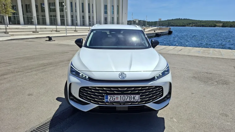Vozili smo obiteljski SUV sa sportskim performansama, malom potro&scaron;njom i fantastičnom cijenom