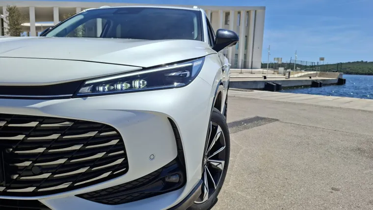 Vozili smo obiteljski SUV sa sportskim performansama, malom potro&scaron;njom i fantastičnom cijenom