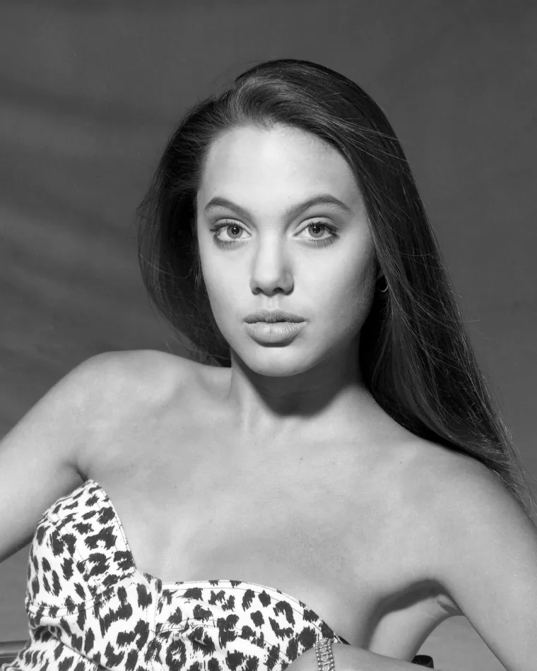 Od lezbijske veze i bočica s krvlju, do 'krađe' muža kolegici: Ovo su hit izdanja Angeline Jolie