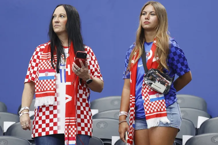 Ivana Knoll 'hipnotizirala' Engleza koji je snimljen kako je promatra: Evo &scaron;to je radila