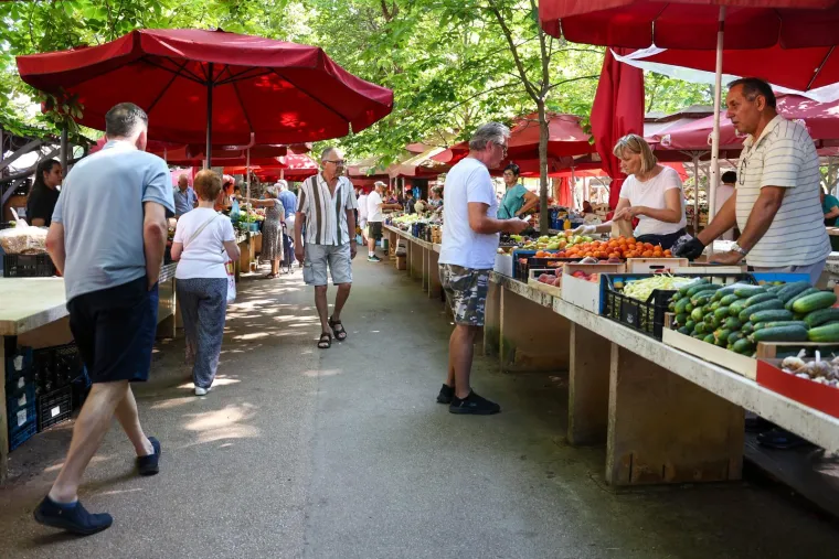 Ovih 15 hrvatskih gradova u podne su bili najtopliji: Hlad je sada najtraženije mjesto