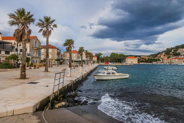 5. Hvar - 28.8 Celzijev stupanj