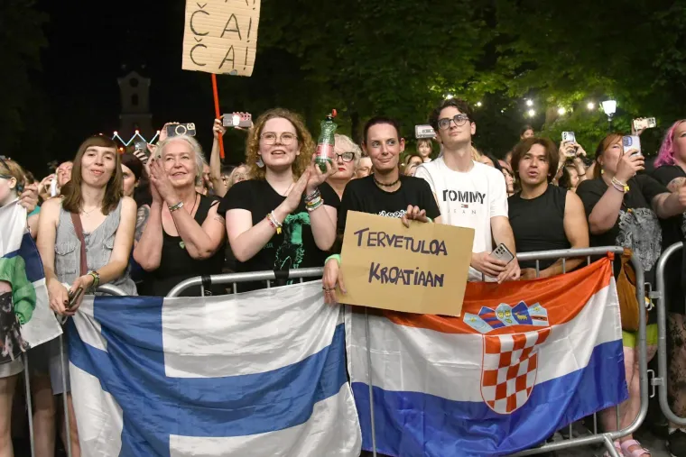 Tisuće fanova pjevalo zajedno: Baby Lasagna i K&auml;&auml;rij&auml; priredili spektakl u Bjelovaru!