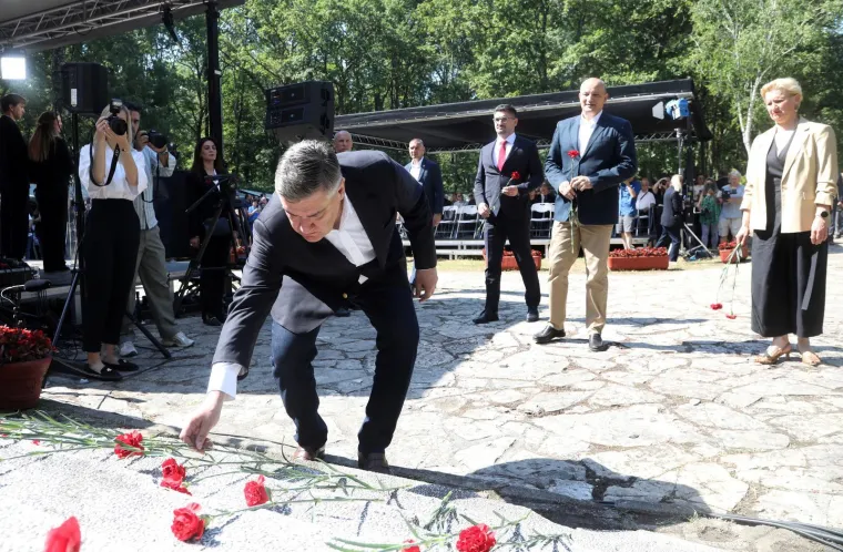 Od Posavine preko Kvarnera do Dalmacije: Poklonili se partizanima, pogledajte ove slike