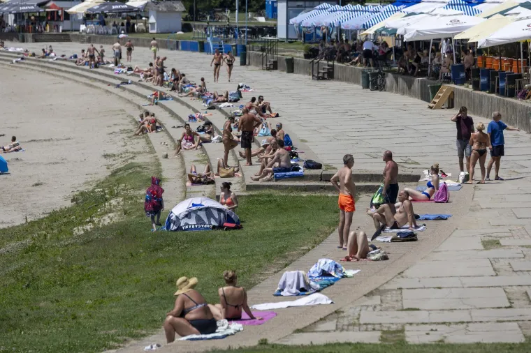 Spas od paklenih vrućina prona&scaron;li na Dravi: Ovako Osječani provode neradni ponedjeljak