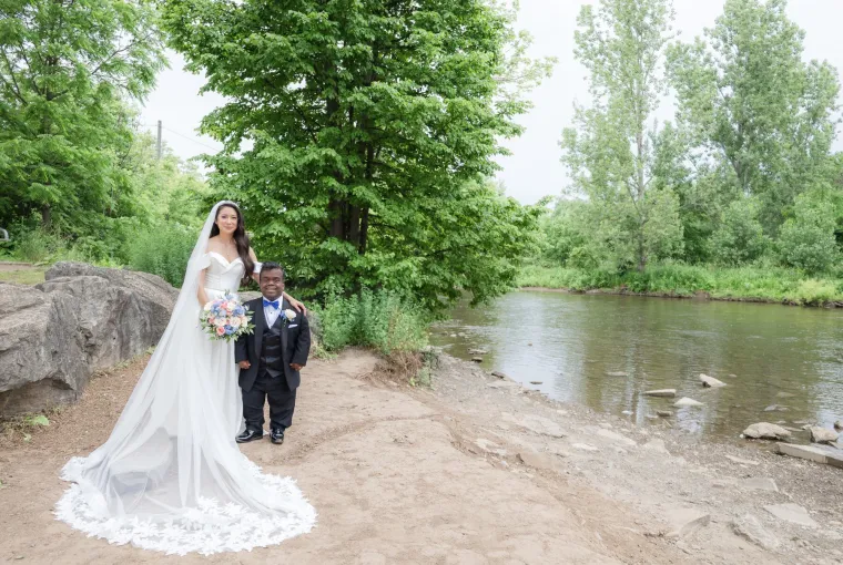 Anita se udala za 40 cm nižeg mu&scaron;karca i to ponosno pokazuje na mrežama: Ljudi ih obožavaju
