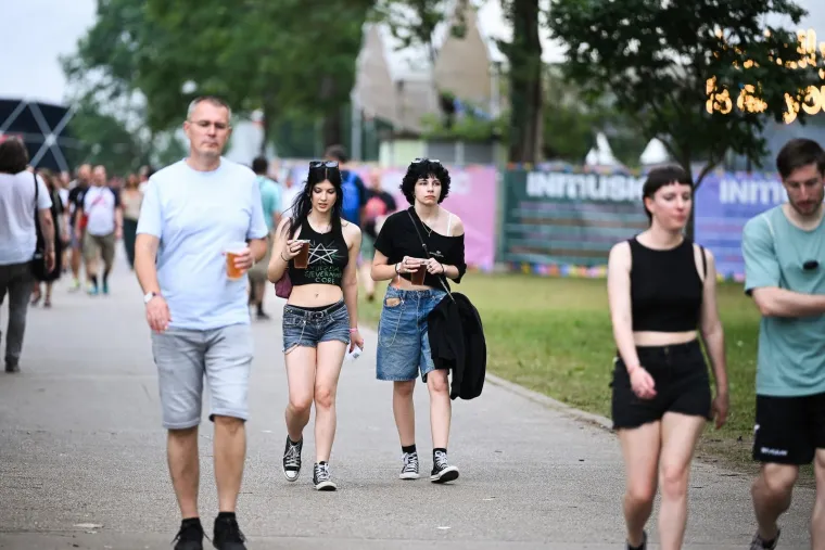 Ove ljepotice su na INmusicu ukrale svu pažnju: Pogledajte kako je izgledao drugi dan festivala