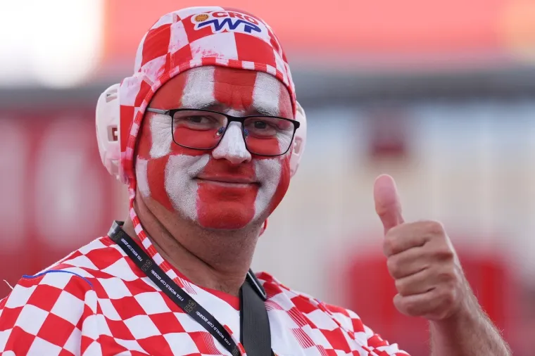 Hrvatski navijači napravili show na stadionu: Uz kockice svi gledali i u Ivanu Knoll