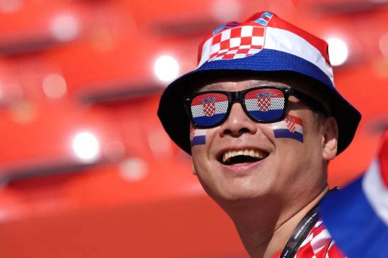 Hrvatski navijači napravili show na stadionu: Uz kockice svi gledali i u Ivanu Knoll