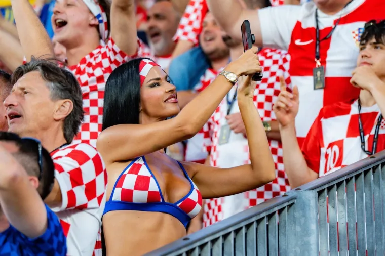 Hrvatice ljepotom, energijom i emocijom privukle pažnju u Torontu: Ivana Knoll podigla atmosferu