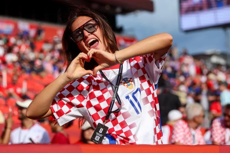 Hrvatice ljepotom, energijom i emocijom privukle pažnju u Torontu: Ivana Knoll podigla atmosferu
