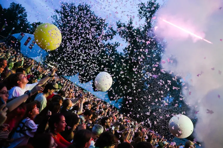 Dame iz prvog reda ukrale show: Ovako je izgledala druga večer INmusic festivala