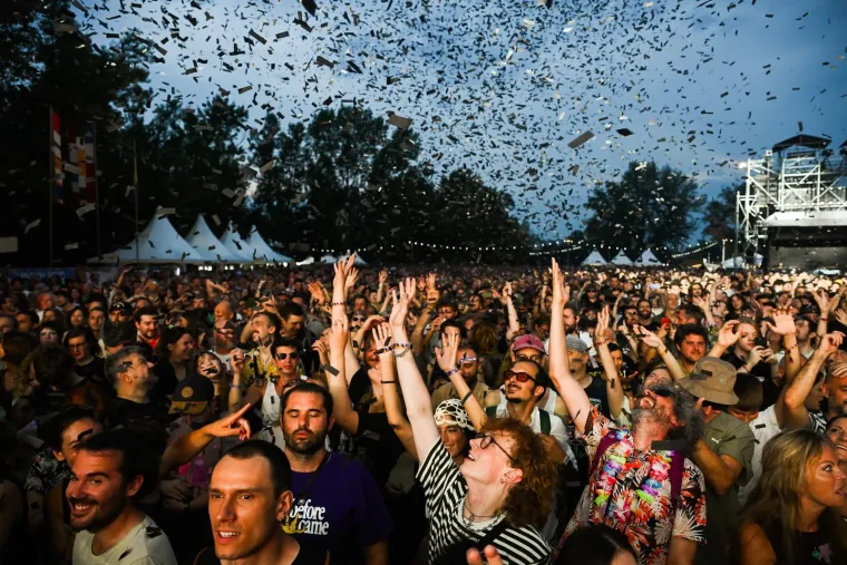 Dame iz prvog reda ukrale show: Ovako je izgledala druga večer INmusic festivala