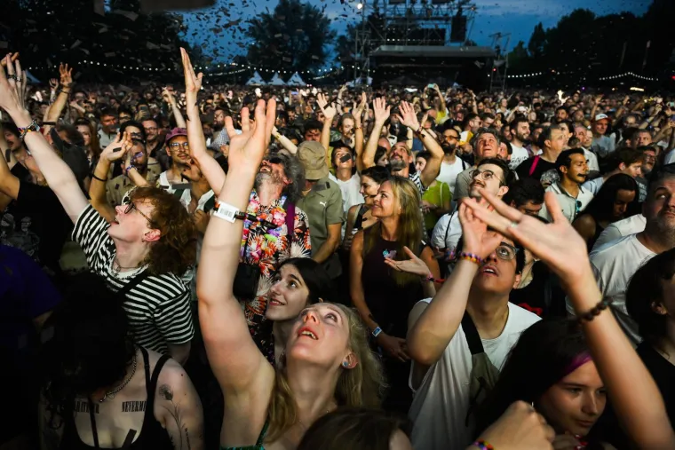 Dame iz prvog reda ukrale show: Ovako je izgledala druga večer INmusic festivala