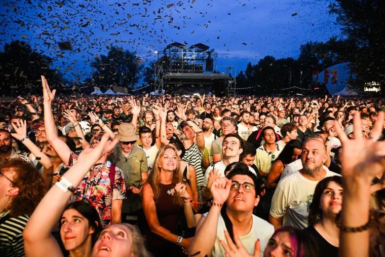 Dame iz prvog reda ukrale show: Ovako je izgledala druga večer INmusic festivala
