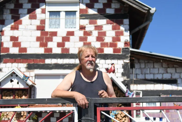 Kuću kod Pakraca pretvorio u hrvatsku &scaron;ahovnicu: 'U kockice sam zaljubljen od 96.'