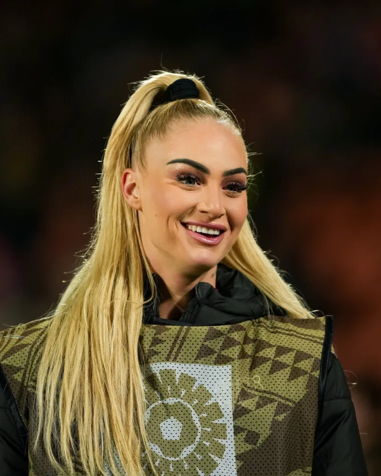 Zaručila se 'najzgodnija nogometa&scaron;ica': Prije ljubavi s &lsquo;Love Island&rsquo; zvijezdom ljubila djevojke