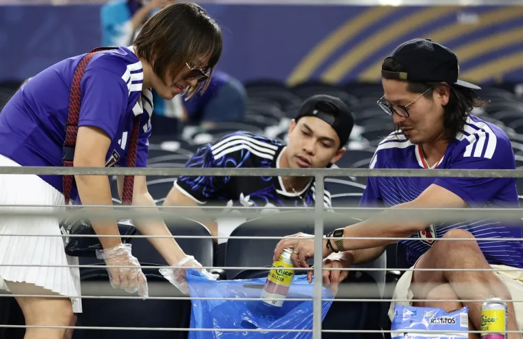Japan pro&scaron;ao u osminu finala, no svijet priča o onome &scaron;to se dogodilo nakon sučevog zvižduka