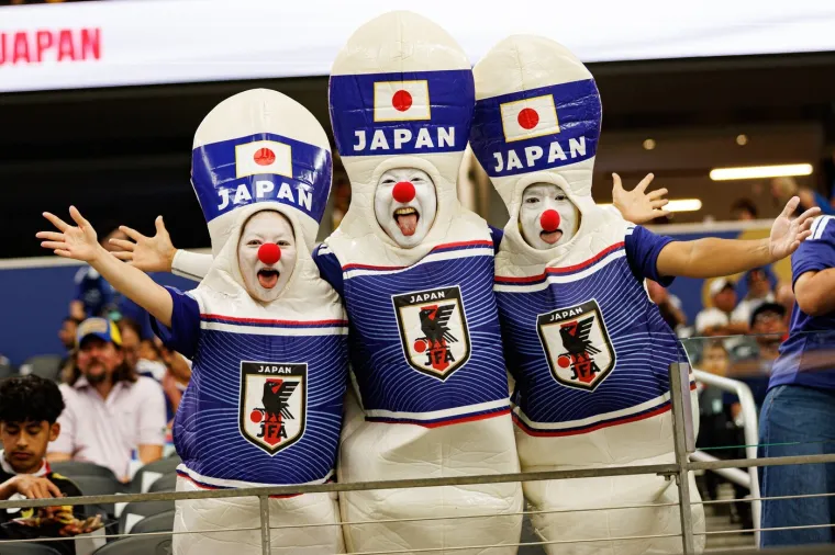 Japan pro&scaron;ao u osminu finala, no svijet priča o onome &scaron;to se dogodilo nakon sučevog zvižduka