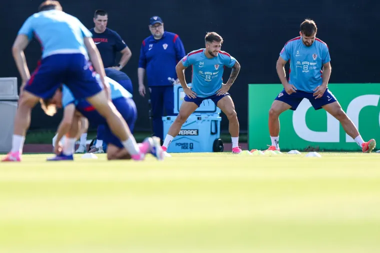 Zagrmilo na treningu: Vatreni imali nevidljivog i opasnog gosta kojeg se svi boje