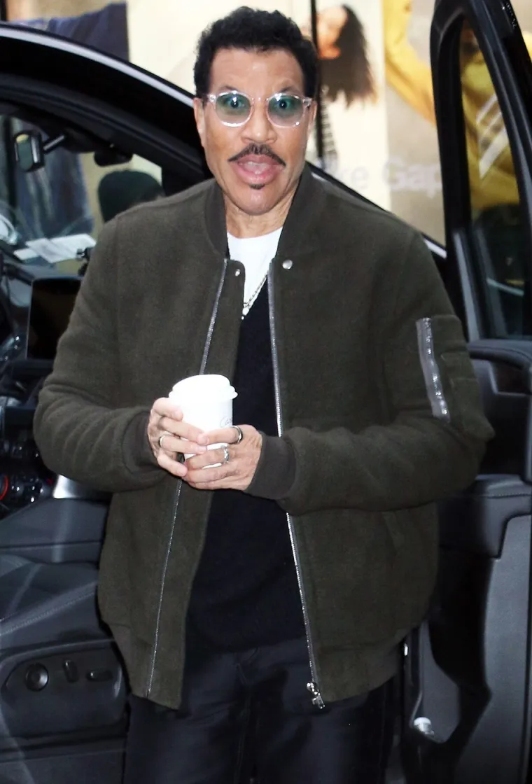 Da, to je Lionel Richie, vi&scaron;e ne liči na sebe: 'Bojim se da me možda Bog ne bi prepoznao'