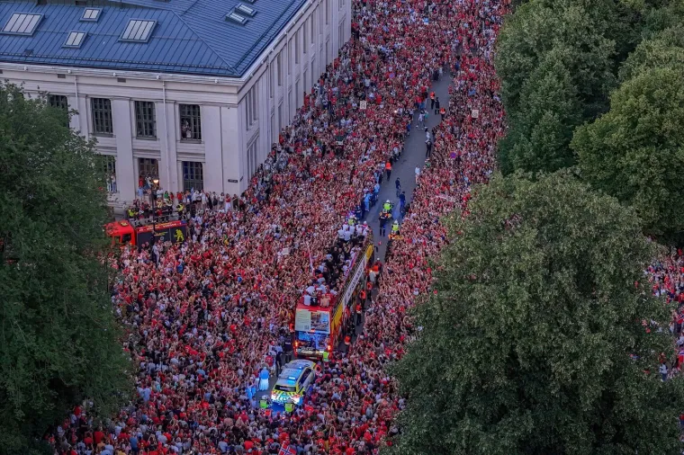 Sulude scene u Oslu! Norvežane dočekalo 100.000 navijača: Svi se pitaju &scaron;to je to Haaland donio?