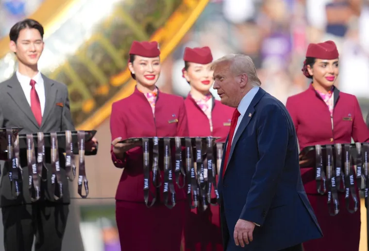 Kur&scaron;lus na pozornici zbog Trumpa: Igrači gledali u čudu, a Infantino ga nagradio vrijednim poklonom