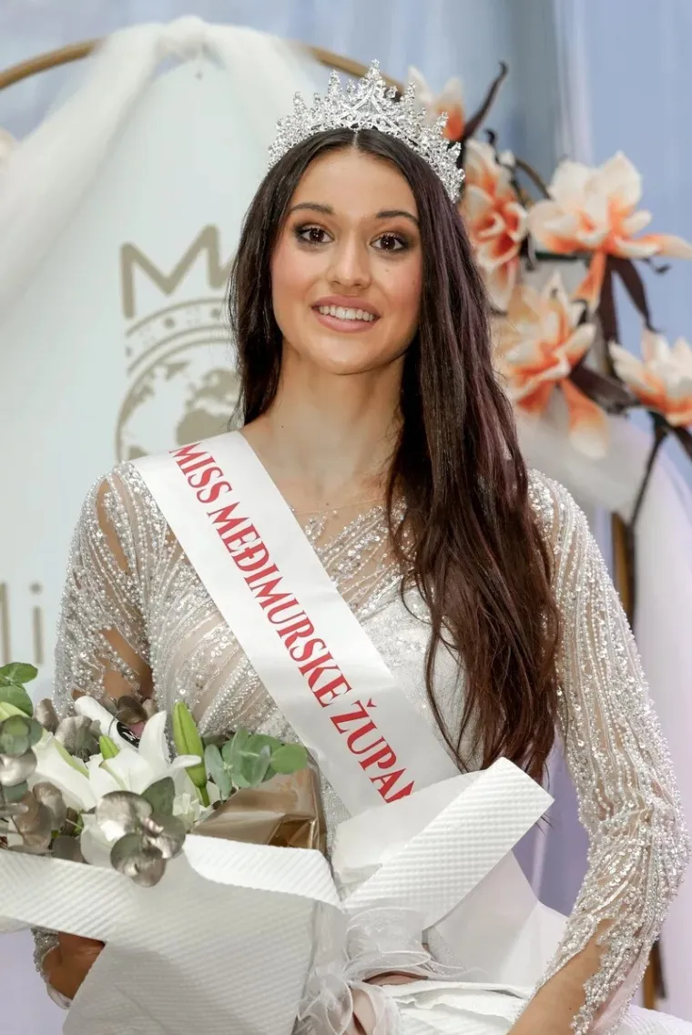 Pet ljepotica borilo se za titulu Miss Međimurja: Možete li pogoditi koja je pobjednica?