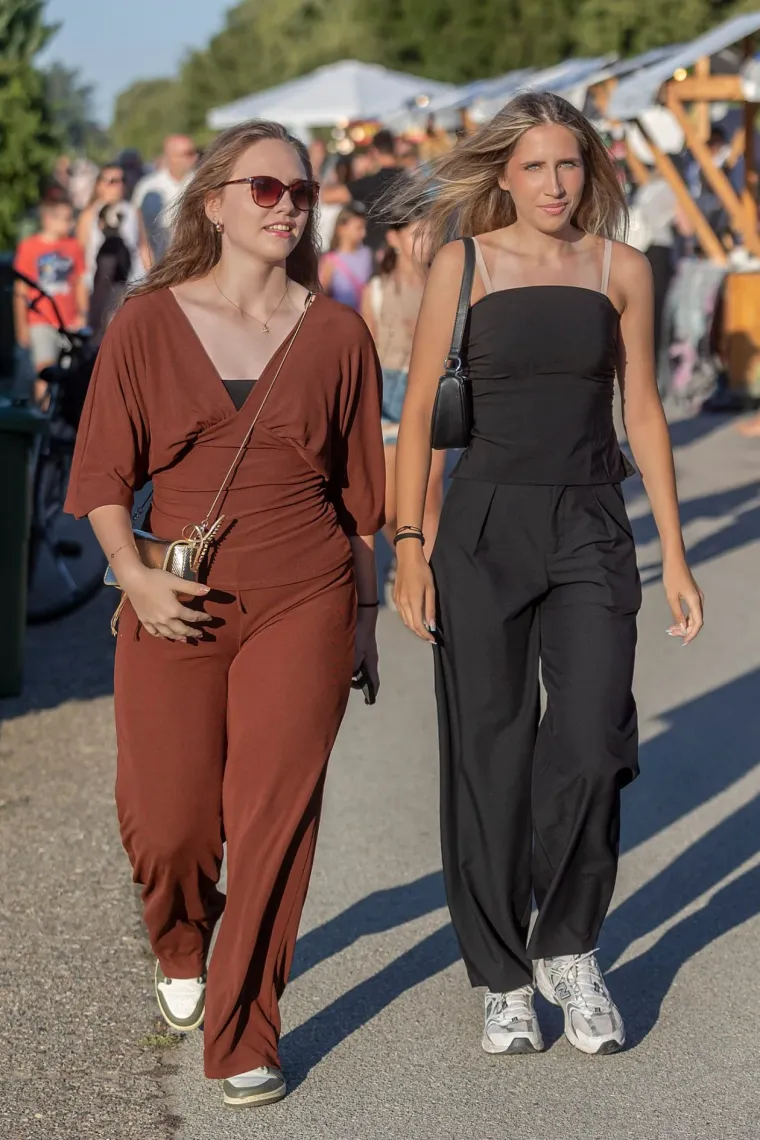 Promenada je vrvjela ljudima, a među legicama je i ovaj put bilo te&scaron;ko izabrati najljep&scaron;u